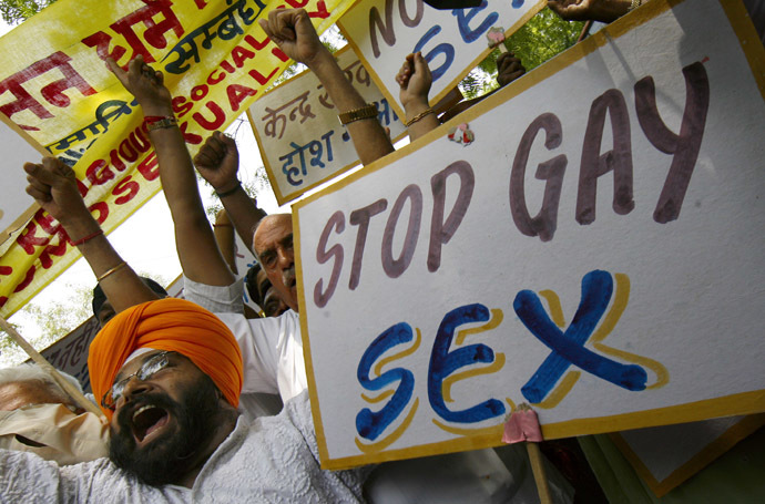 Activists of National Akali Dal shout slogans during protest in New Delhi