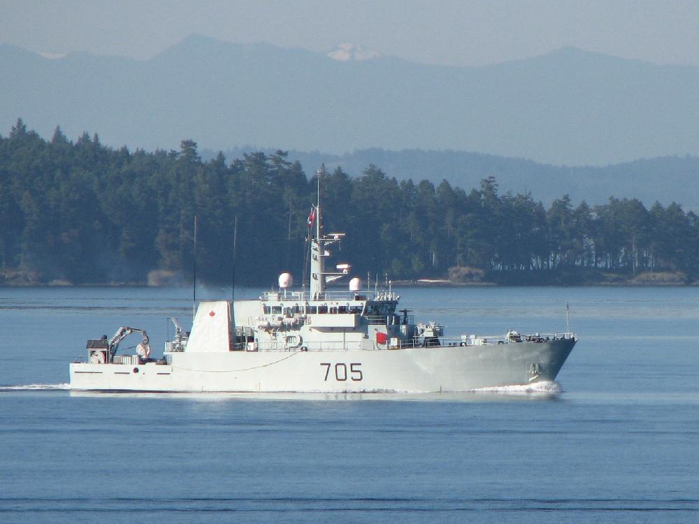 HMCS_Whitehorse.jpg