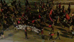 montreal-students-austerity-police.si