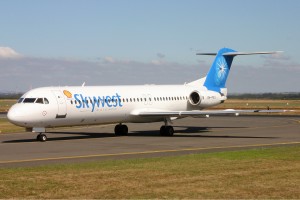 Skywest_Airlines_Fokker_100_Vabre