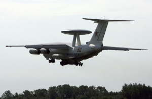 920606 07.06.2011 Самолёт дальнего радиолокационного обнаружения А-50 взлетает во время антитеррористических учений "Бдительное небо-2011" на аэродроме "Чкаловск" в Калининградской области. Игорь Зарембо/РИА Новости