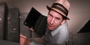 Matt Drudge carries a laptop computer as he walks up the stairs at his Hollywood-area apartment in Los Angeles June 18, 1997. The Drudge Report, the daily barrage of breaking news, gossip and politics he e-mails to some 65,000 subscribers, is hotter than hot. (AP Photo/Michael Caulfield)