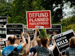 youth-protest-planned-parenthood-AFP-640x480
