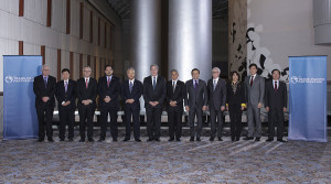 Trade ministers from a dozen Pacific nations in Trans-Pacific Partnership Ministers meeting post in TPP Ministers "Family Photo" in Atlanta, Georgia October 1, 2015. Trade ministers from a dozen Pacific nations meeting in Atlanta extended talks on a sweeping trade deal until Saturday in a bid to get a final agreement on the most ambitious trade pact in a generation. REUTERS/USTR Press Office/Handout FOR EDITORIAL USE ONLY. NOT FOR SALE FOR MARKETING OR ADVERTISING CAMPAIGNS. THIS IMAGE HAS BEEN SUPPLIED BY A THIRD PARTY. IT IS DISTRIBUTED, EXACTLY AS RECEIVED BY REUTERS, AS A SERVICE TO CLIENTS - RTS2OD0