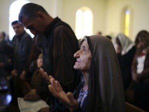 Iraq-Christians-praying-reuters-640x480